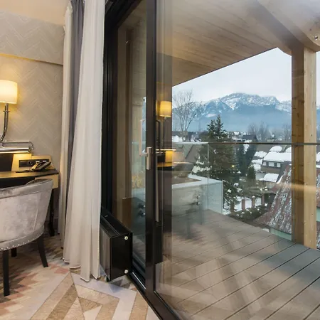 ホテル Bachleda 5*