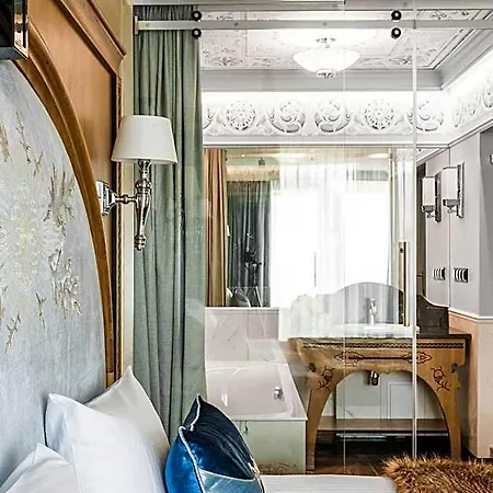 Bachleda Hotel